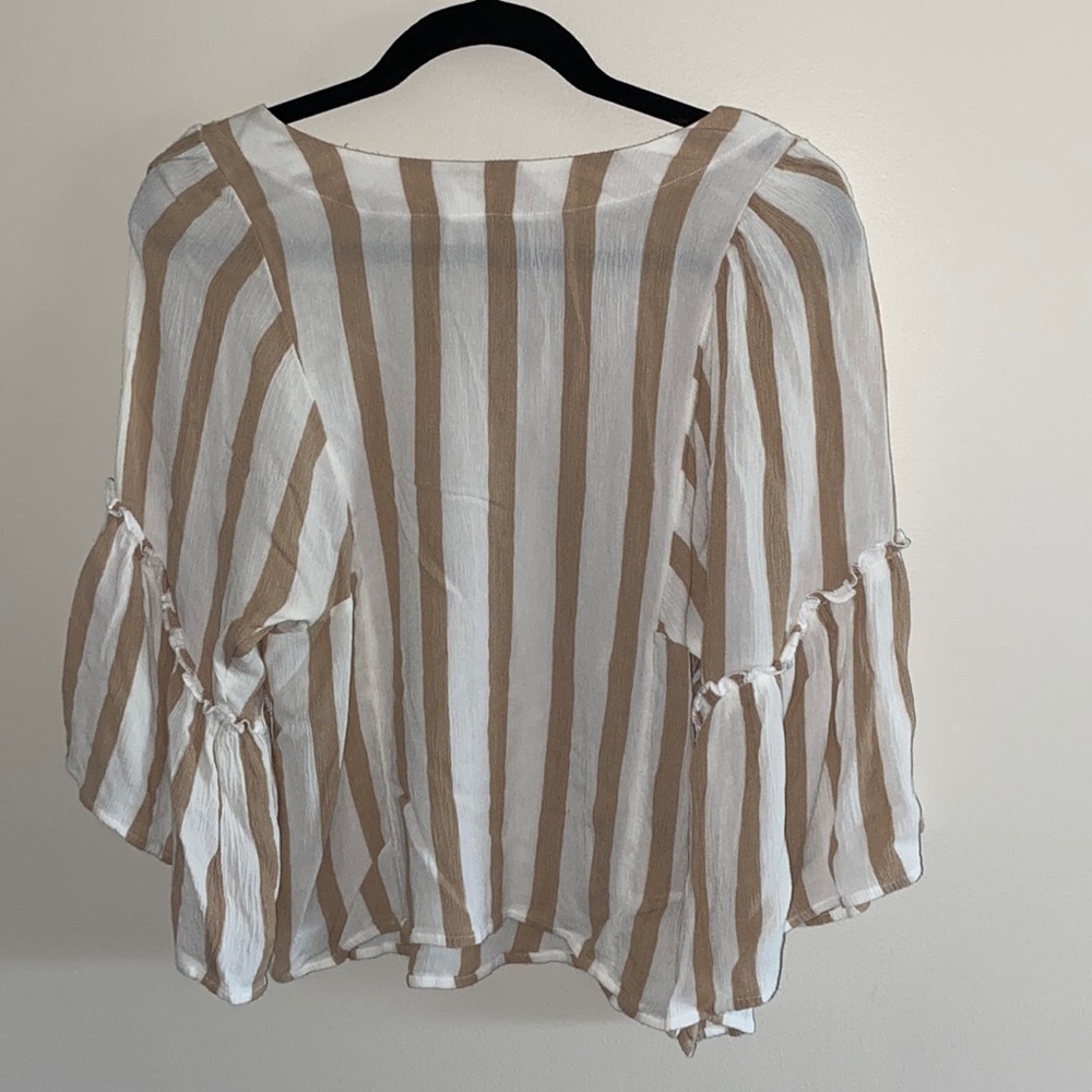 MAURICES SUMMER TOP SIZE S